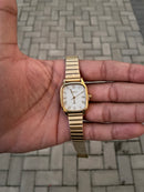 CASIO VINTAGE QUARTZ DOURADO FUNDO BRANCO