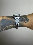 CASIO 2023 MINI PRATEADO FUNDO BRANCO