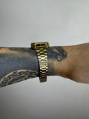 CASIO 2023 MINI DOURADO FUNDO BRANCO