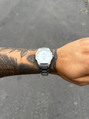 CASIO QUARTZ EDIFICE FUNDO BRANCO